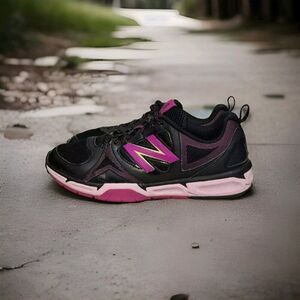 New Balance 797 v3  Athletic Cross Training Running Shoes Women's Size 9